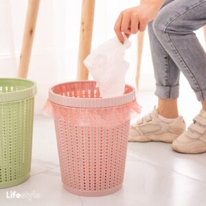 Caneca de basura con dispensadora de bolsas